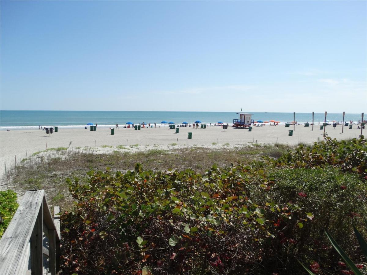 Boardwalk 201- Direct Oceanfront Condo! ココアビーチ エクステリア 写真