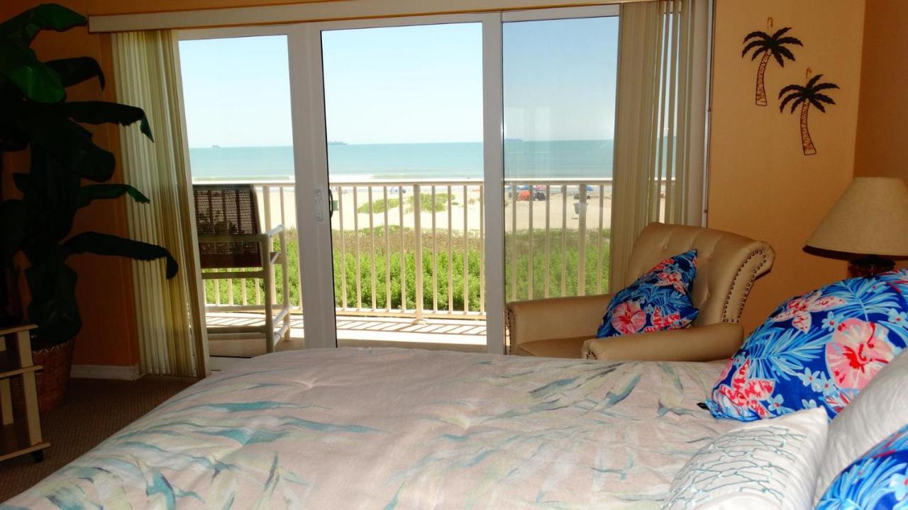 Boardwalk 201- Direct Oceanfront Condo! ココアビーチ エクステリア 写真