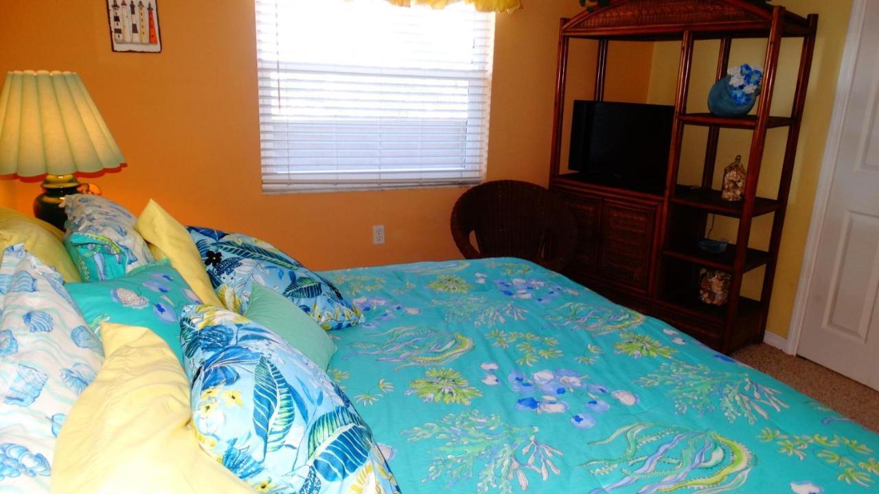 Boardwalk 201- Direct Oceanfront Condo! ココアビーチ エクステリア 写真